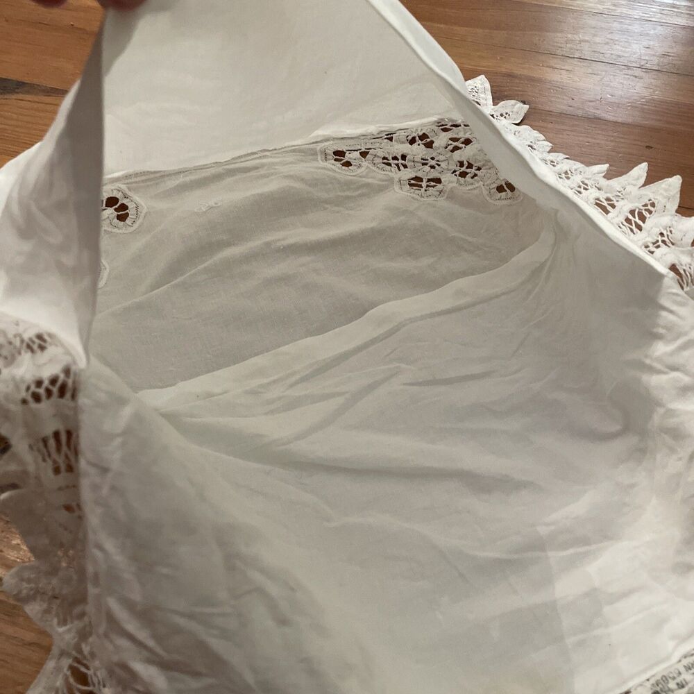 Vintage White Cotton Battenburg Lace Pillow Cover 14 in Square - Picture 5 of 6